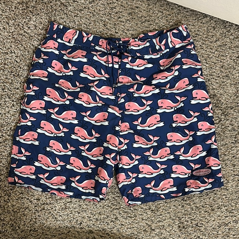 EUC Vineyard Vines Men’s Whale Swim Trunks
